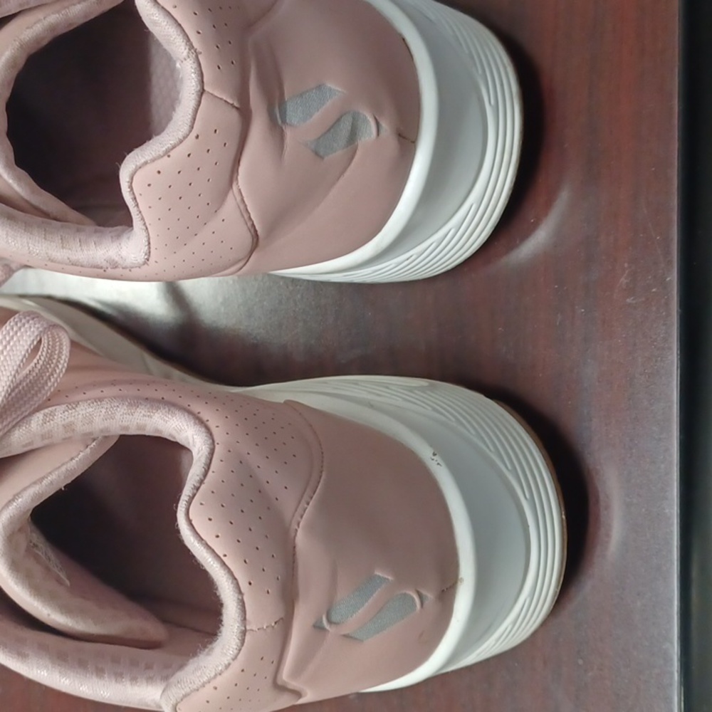Shoes - Picture 3 of 5